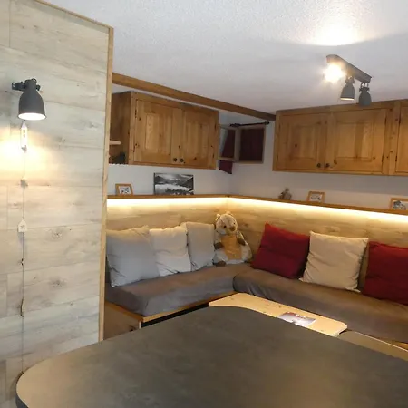 Apartment Centre - 3 Pieces *